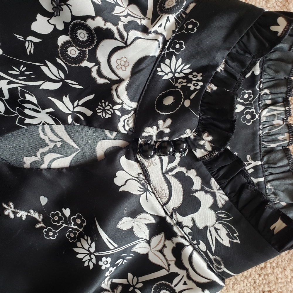 Blouse - Picture 2 of 2